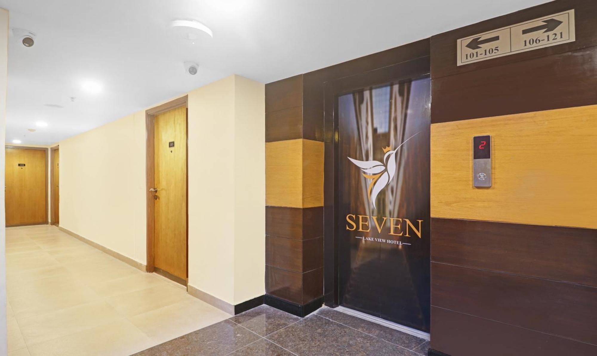 Treebo Premium Seven Lake View 하이데라바드 외부 사진